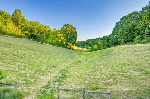 6 Young Rd, Pulaski, TN 38478