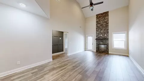 Living - 3514 Pershing Dr, Murfreesboro, TN 37129 photo 3 of 3