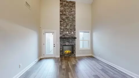 Living - 3514 Pershing Dr, Murfreesboro, TN 37129 photo 1 of 3