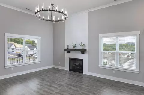 Living - 777 Longley Rd, Ocoee, TN 37361 photo 2 of 4