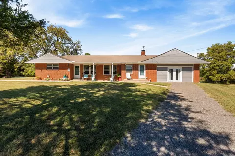 1975 Philadelphia Rd, Lebanon, TN 37087