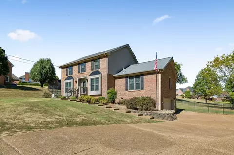 622 Cumberland Hills Dr, Hendersonville, TN 37075