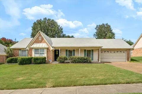 8708 Oak Trail Ln, Cordova, TN 38018