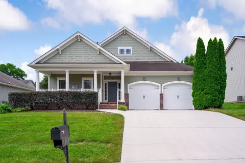 7549 Hampstead Hall Dr, Ooltewah, TN 37363