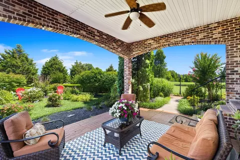 8288 Guthrie Rd, Cross Plains, TN 37049