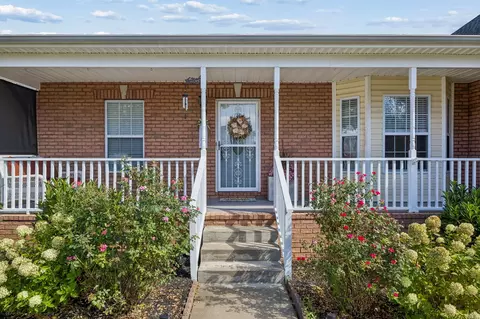 3300 Sunny Slope Dr, Clarksville, TN 37043