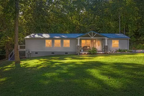 497 Old Mine Rd, Sweetwater, TN 37874
