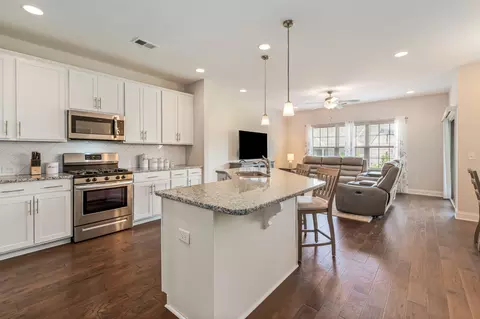 867 Meadowcrest Way, Lebanon, TN 37090
