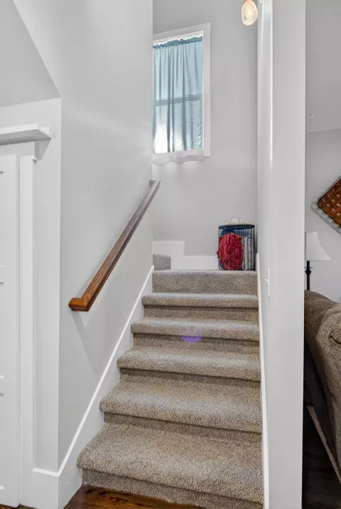 Entry Way - 813 5th Ave E, Springfield, TN 37172 photo 1 of 1