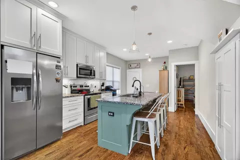 Kitchen - 813 5th Ave E, Springfield, TN 37172 photo 5 of 5
