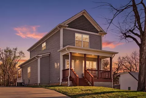 Exterior - 813 5th Ave E, Springfield, TN 37172 photo 10 of 13