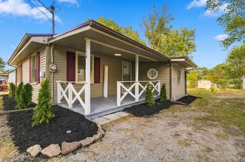 224 Lee St, Tullahoma, TN 37388