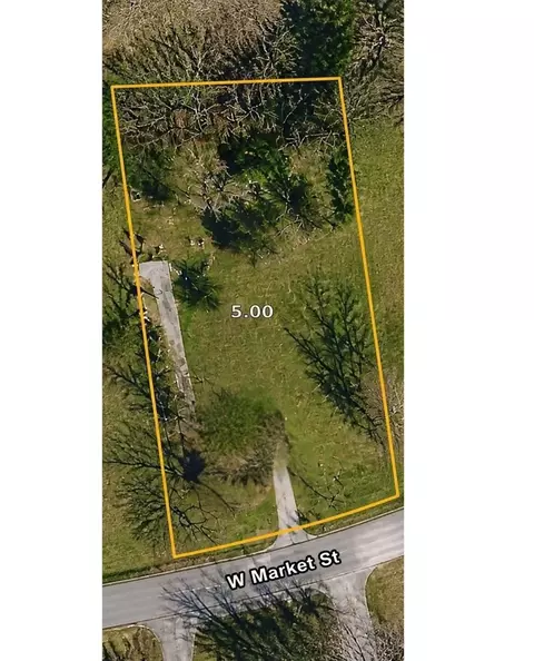523 W Market St, Portland, TN 37148