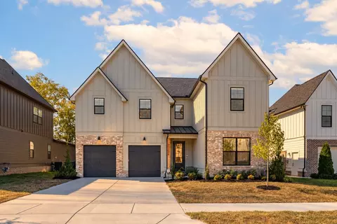 3286 Sassafras Ln, Thompsons Station, TN 37179