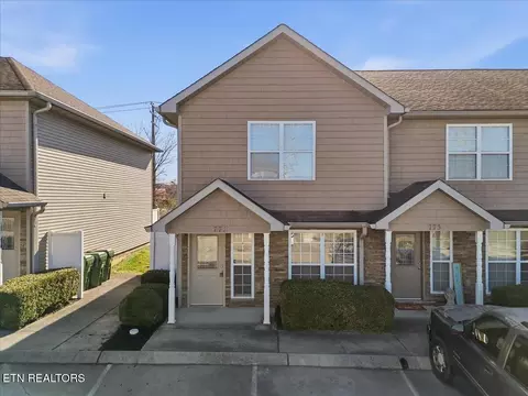 771 Casey Ln, Maryville, TN 37801