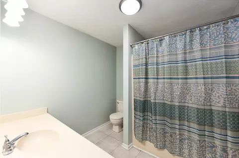 Bath - 23 Roxy Cv, Jackson, TN 38301 photo 1 of 3
