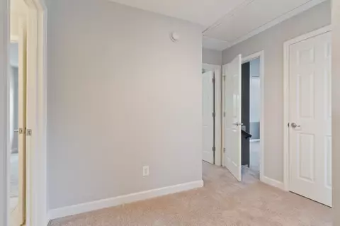 Entry Way - 135 Ridgebend Dr, Murfreesboro, TN 37128 photo 5 of 5
