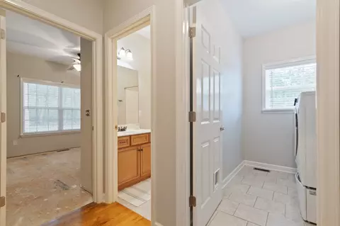 Entry Way - 135 Ridgebend Dr, Murfreesboro, TN 37128 photo 1 of 5