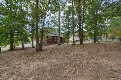 Exterior - 135 Ridgebend Dr, Murfreesboro, TN 37128 photo 5 of 12