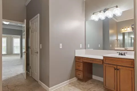 Entry Way - 135 Ridgebend Dr, Murfreesboro, TN 37128 photo 3 of 5
