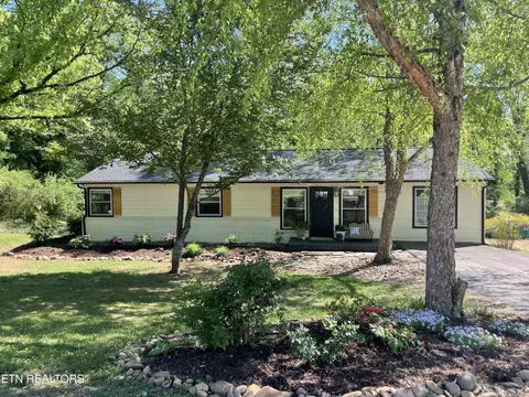 1304 Sumac Dr, Knoxville, TN 37919