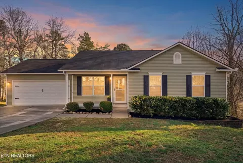 5838 Pine Needle Ln, Knoxville, TN 37921