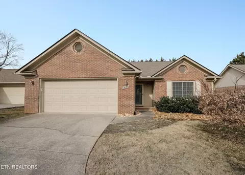 2033 Cochran Pl, Maryville, TN 37803
