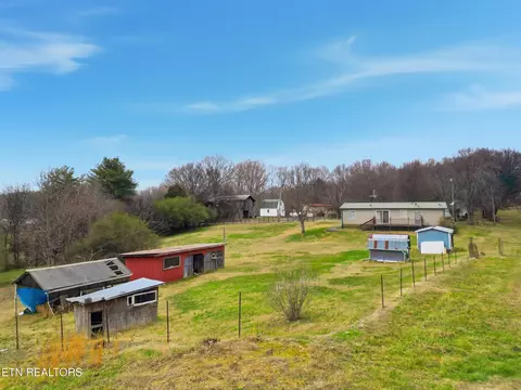 950 Easter Rd, Loudon, TN 37774 photo 5