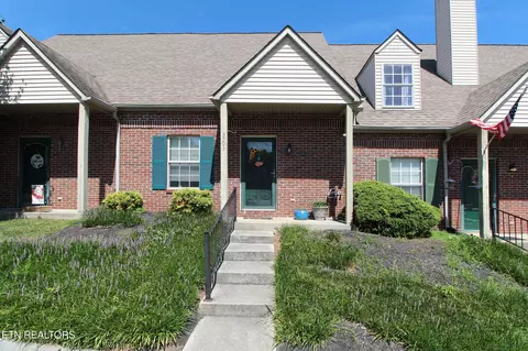 3503 Crossroads Way, Knoxville, TN 37918