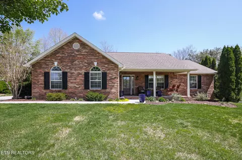 780 Gateway Ln, Seymour, TN 37865