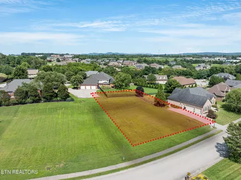 1516 Aberdeen Dr, Alcoa, TN 37701