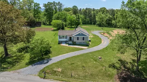 4658 Morganton Rd, Maryville, TN 37801