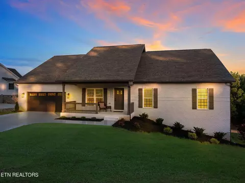 5710 Mountain Vista Ln, Maryville, TN 37804