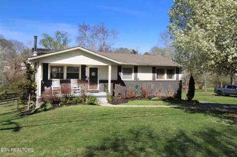 3831 Sullivan Rd, Knoxville, TN 37921