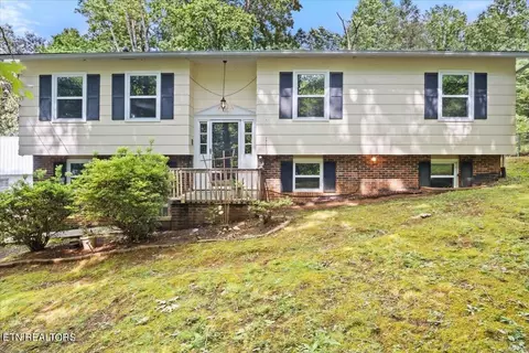 624 Lester Rd, Knoxville, TN 37920