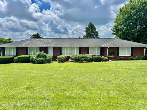 1427 Laurel Hills Cir, Jefferson City, TN 37760