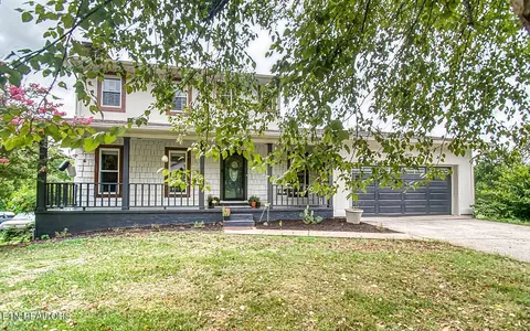 12505 Pony Express Dr, Knoxville, TN 37934