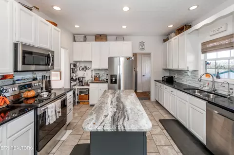 590 Kenneth Roach Ln, Rutledge, TN 37861 photo 10