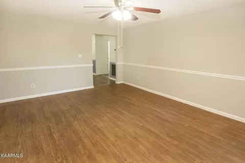 7701 Holcombridge Blvd, Powell, TN 37849 photo 5