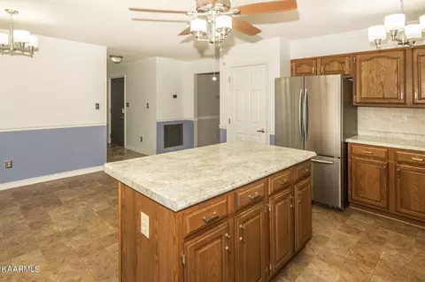 7701 Holcombridge Blvd, Powell, TN 37849 photo 10