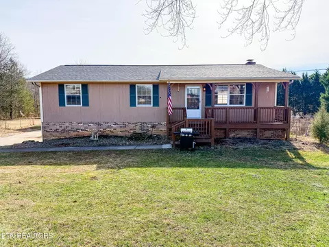 2109 Colonial Cir, Maryville, TN 37803