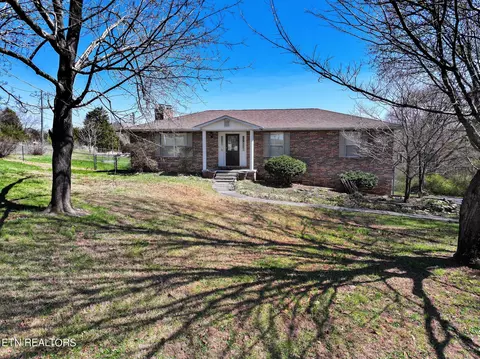8010 Shady Ln, Powell, TN 37849