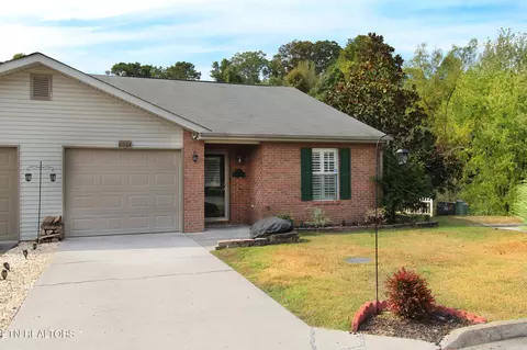 8064 Chambord Way, Powell, TN 37849