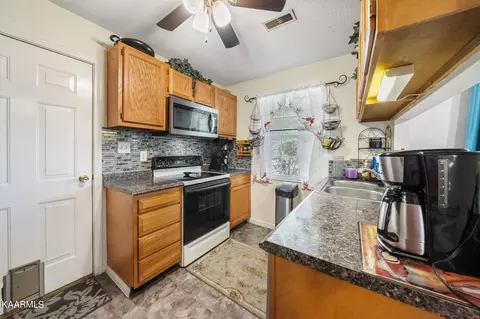 7546 Wheatmeadow Rd, Corryton, TN 37721 photo 12