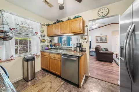 7546 Wheatmeadow Rd, Corryton, TN 37721 photo 13