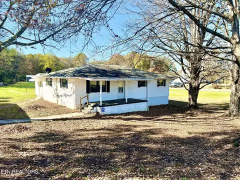 918 Old Mcginley Dr, Maryville, TN 37803