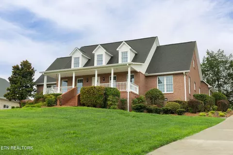 229 High Pointe Village Way, Kingston, TN 37763