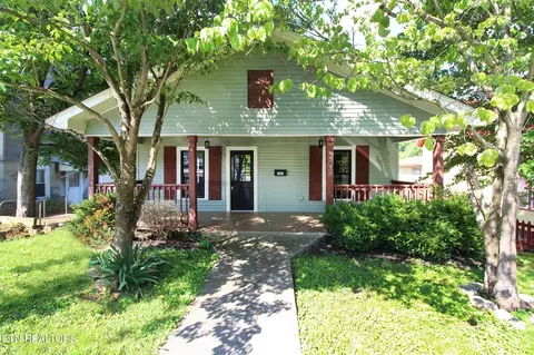 309 N B St, Lenoir City, TN 37771