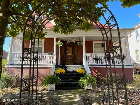 509 E Oklahoma Ave, Knoxville, TN 37917