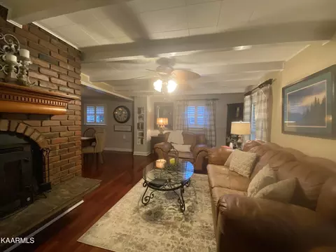 7920 Ewing Rd, Powell, TN 37849 photo 2